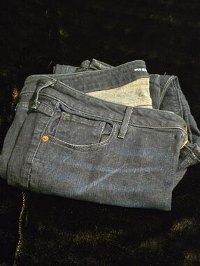 Old Navy Women's Skinny Jeans in Dark Indigo